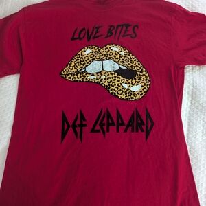 Def Leppard Red Graphic Tee - Short Sleeve